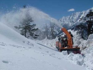 Snow clearance on manali-leh highway