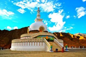 9 nights 10 days Ladakh package