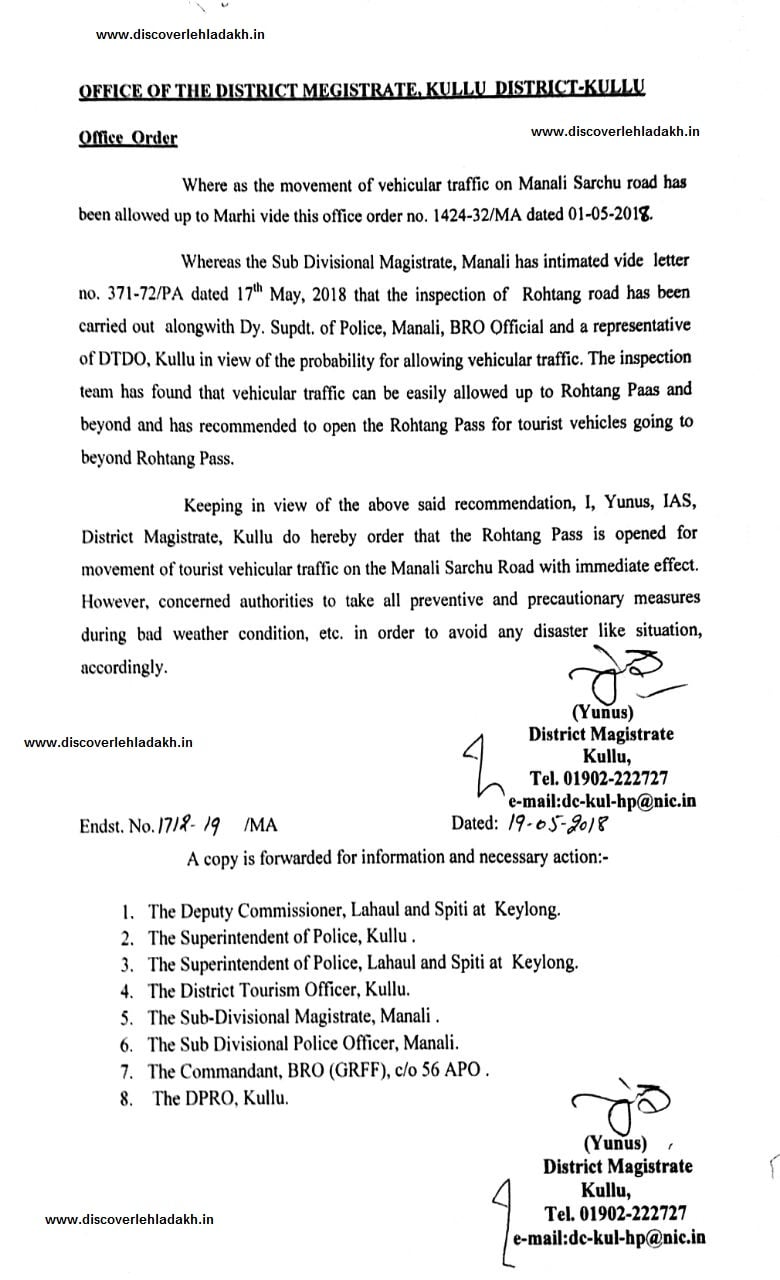 rohtang and leh open for tourists