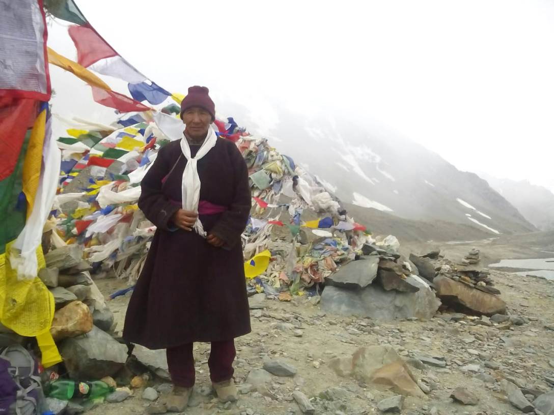 Lama Chinjor at Shinkula pass