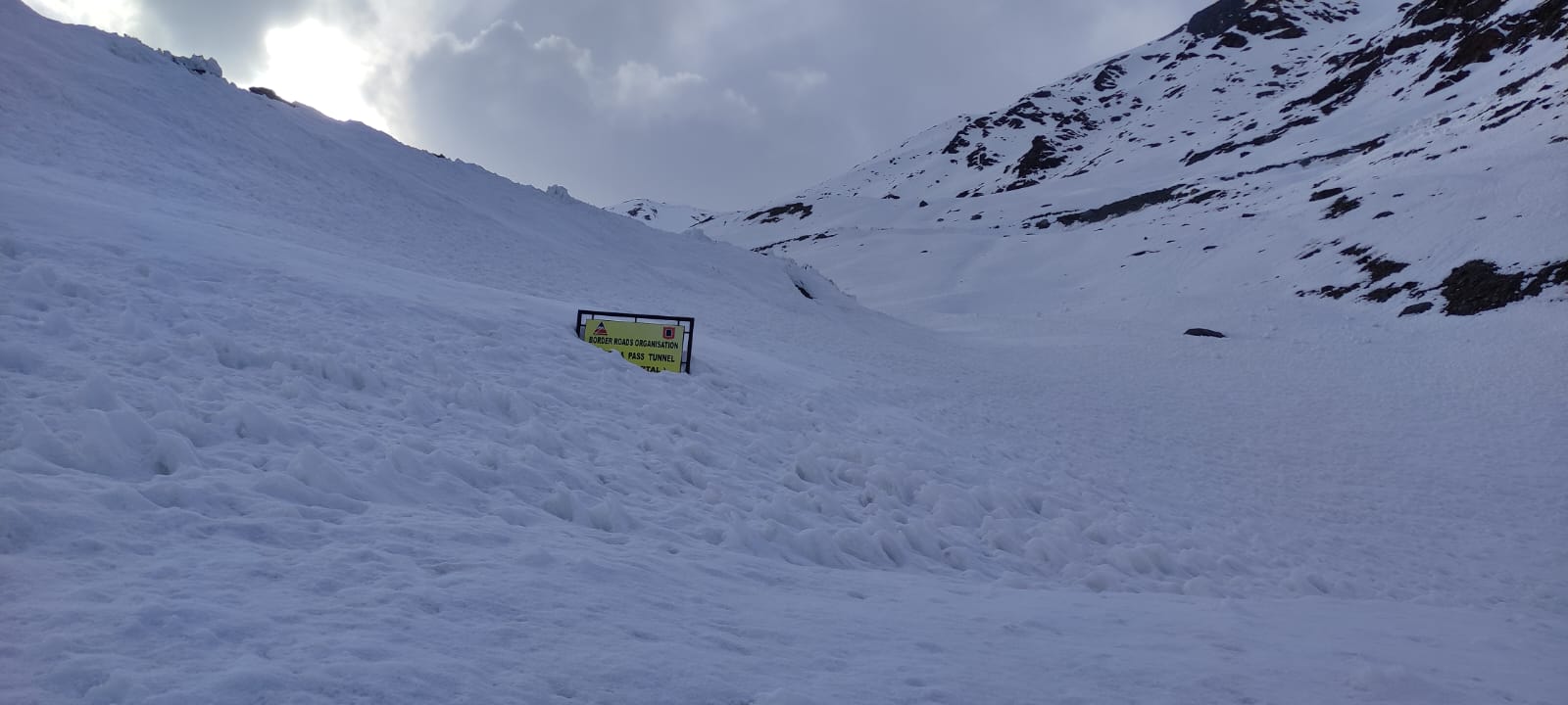 Shinku-la (Shinkun la) tunnel site at south side of Shinkula pass. Photo- discoverlehladakh.in