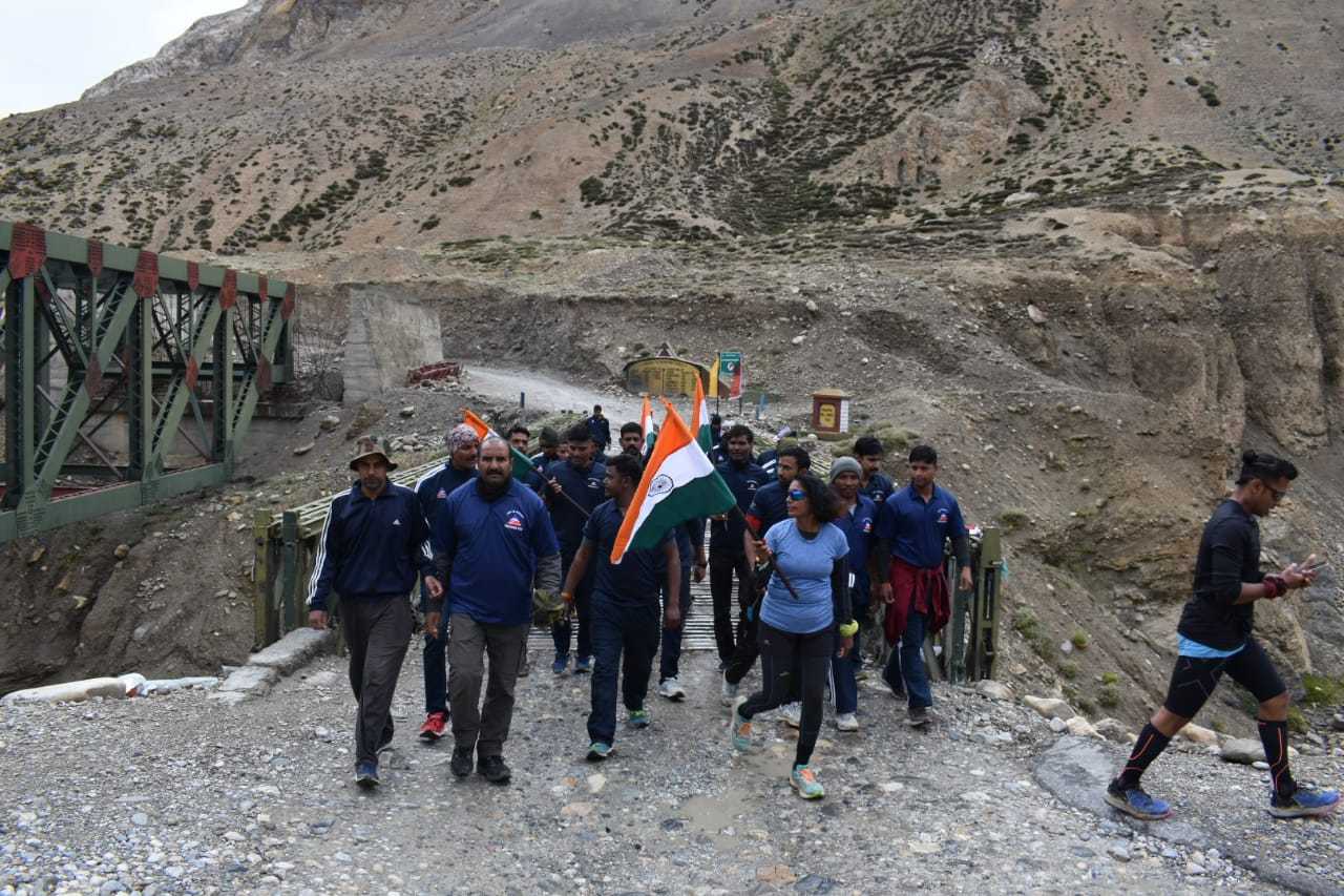 https://discoverlehladakh.in/wp-content/uploads/2022/08/Preeti-Maske-set-world-record-by-running-from-Leh-to-Manali-in-less-than-5-days-Discover-Leh-Ladakh.jpg