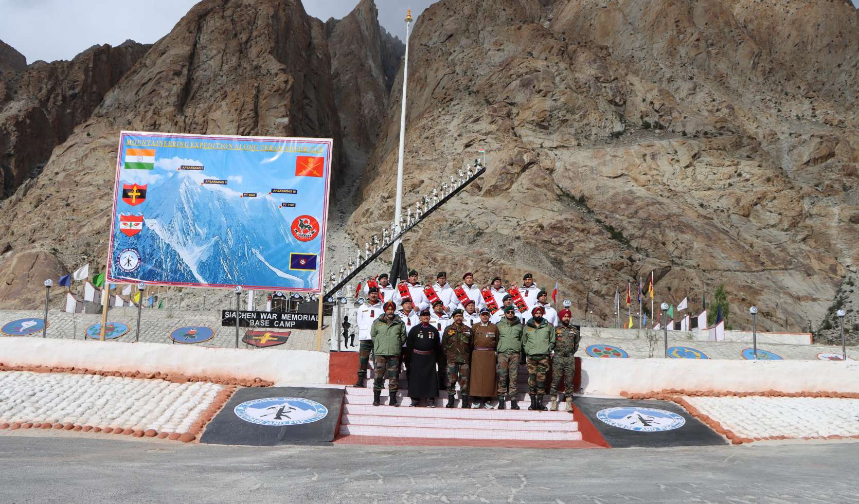 Siachen glacier base camp in Ladakh tour packages